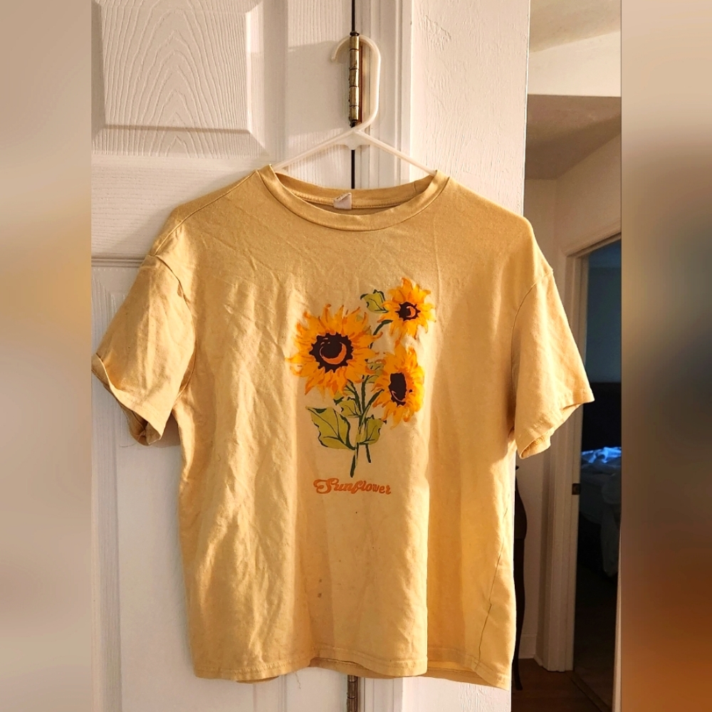 I am selling a flower shirt